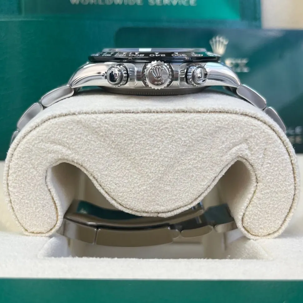 Rolex Daytona 40mm Black Never worn - Inside View