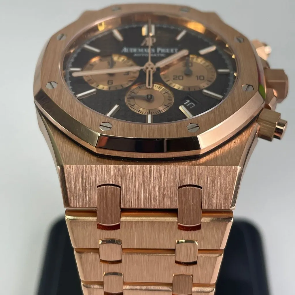 Audemars Piguet Royal Oak Selfwinding Chronograph 41mm Pink Never worn - Model View