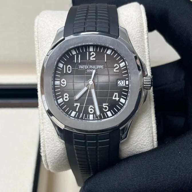 Patek Philippe Aquanaut 40mm Black Never worn - Inside View