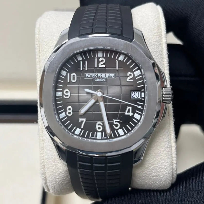 Patek Philippe Aquanaut 40mm Black Never worn - Model View