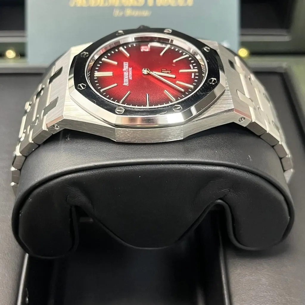 Audemars Piguet Royal Oak 39mm Red Never worn - Back View