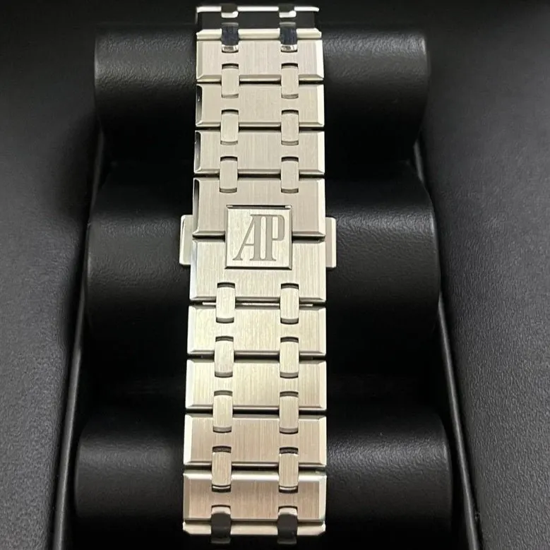 Audemars Piguet Royal Oak Selfwinding Chronograph 41mm Black Never worn - Inside View