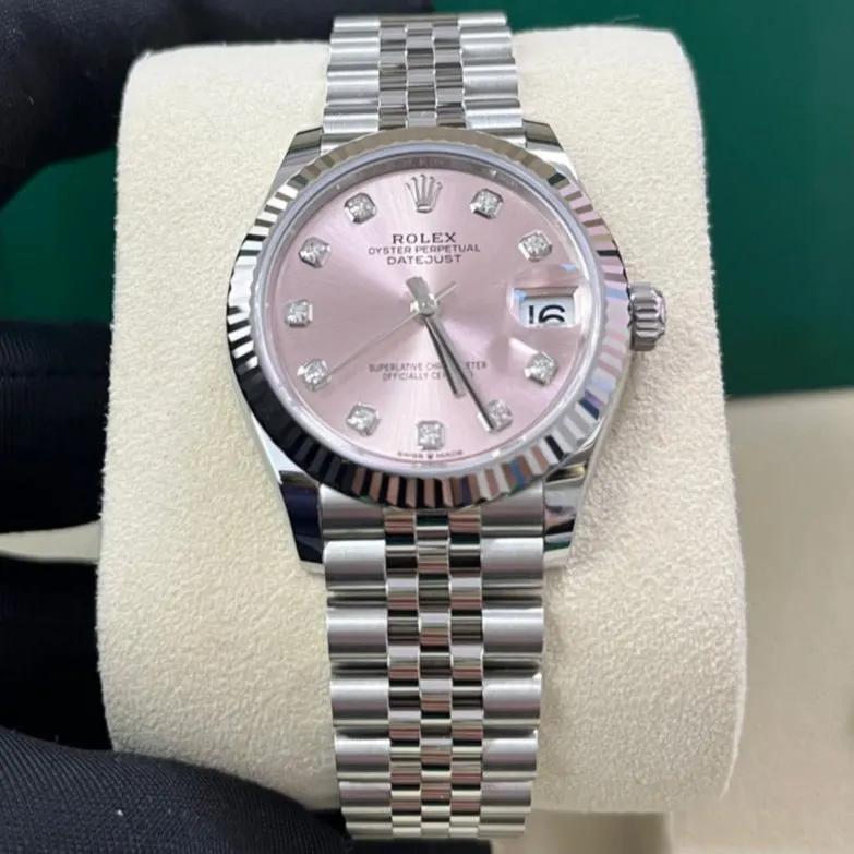 Rolex Datejust 31 Silver Never worn - Box View