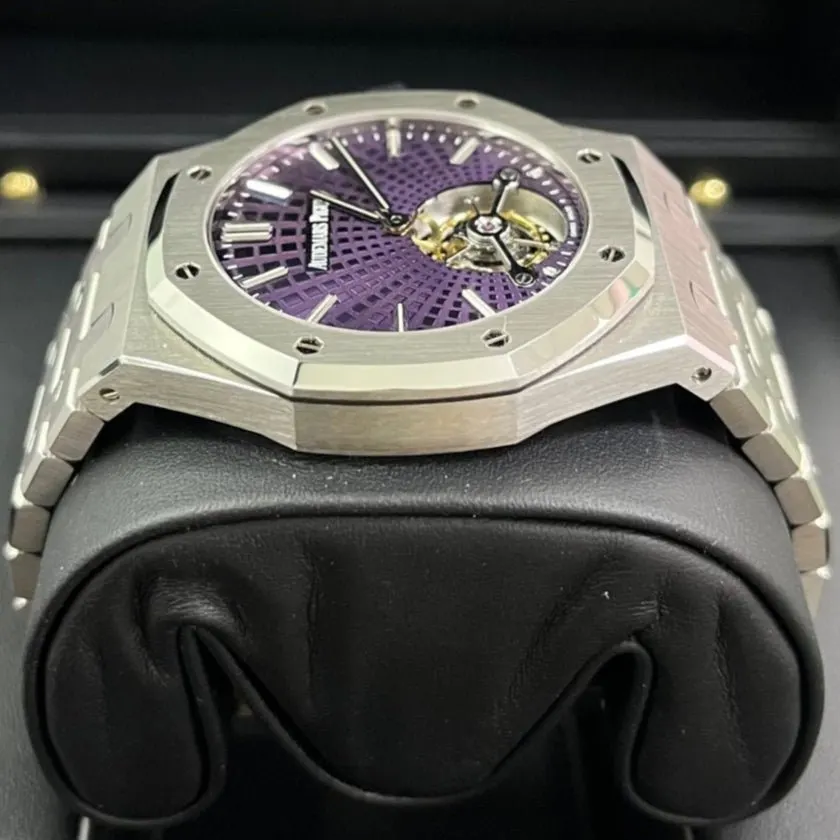 Audemars Piguet Royal Oak 41mm MultiColor Never worn - Model View
