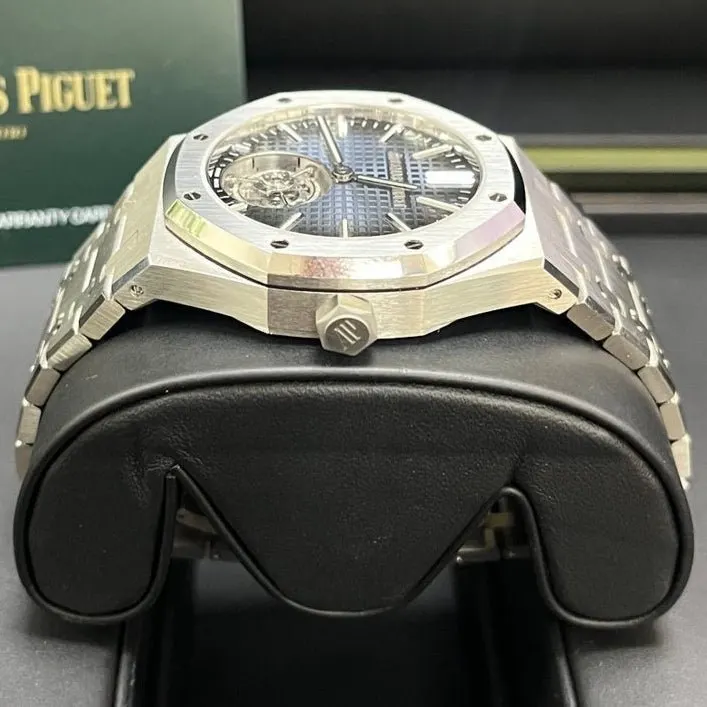 Audemars Piguet Royal Oak 41mm Blue Never worn - Back View