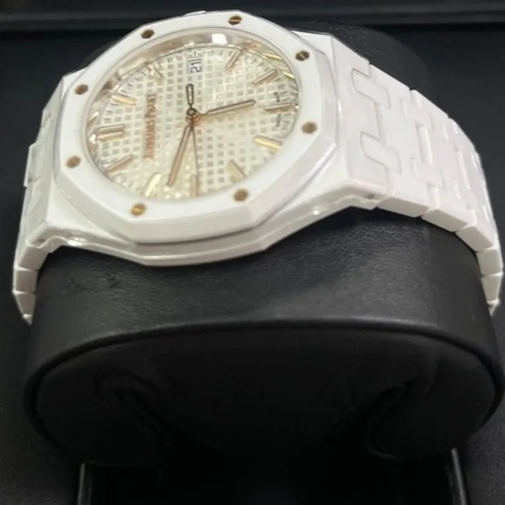 Audemars Piguet Royal Oak Selfwinding 34mm White Never worn - Inside View