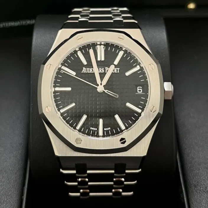 Audemars Piguet Royal Oak Selfwinding 41mm Black Never worn - Back View