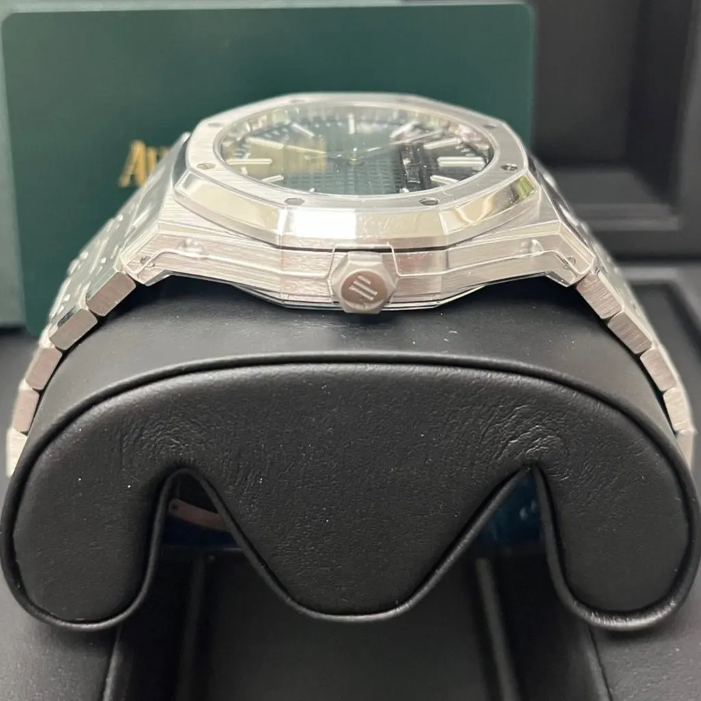 Audemars Piguet Royal Oak Selfwinding 41mm Green Never worn - Back View