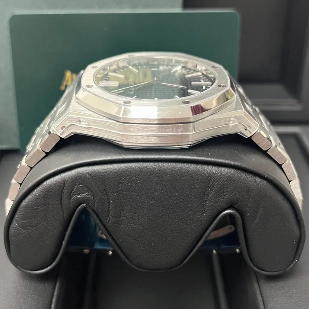 Audemars Piguet Royal Oak Selfwinding 41mm Green Never worn - Inside View