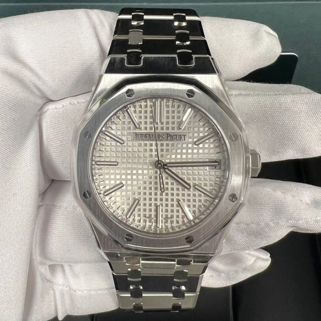 Audemars Piguet ROYAL OAK SELFWINDING 41mm White Never worn - Back View
