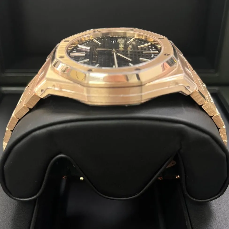 Audemars Piguet Royal Oak 41mm Pink Never worn - Back View