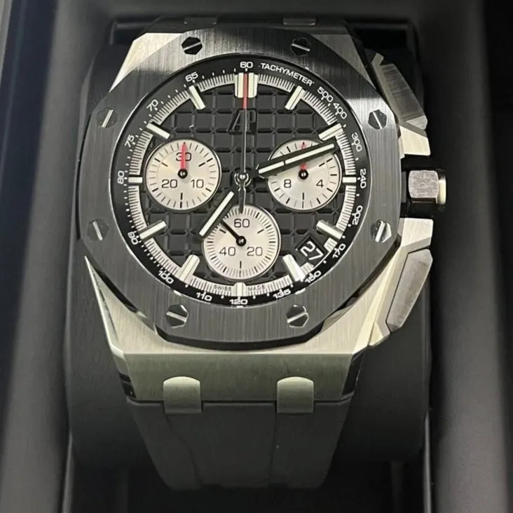 Audemars Piguet Royal Oak Offshore Selfwinding Chronograph 43mm MultiColor Never worn - Back View