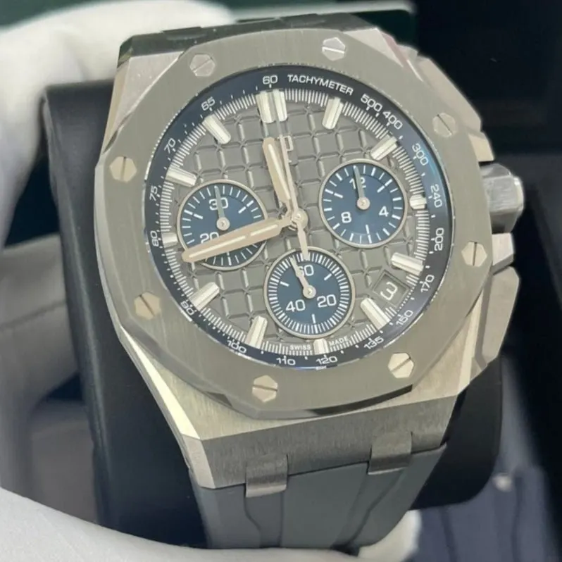 Audemars Piguet Royal Oak Offshore Selfwinding Chronograph 43mm MultiColor Never worn - Model View