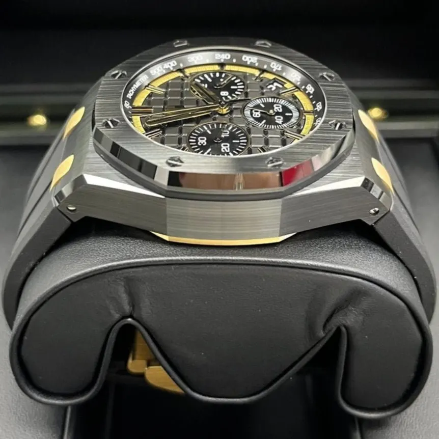 Audemars Piguet Royal Oak Offshore 44mm MultiColor Never worn - Model View