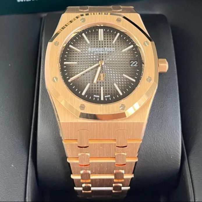 Audemars Piguet Royal Oak 39mm MultiColor Never worn - Back View
