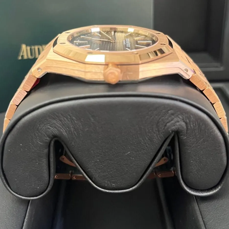 Audemars Piguet Royal Oak 39mm MultiColor Never worn - Inside View