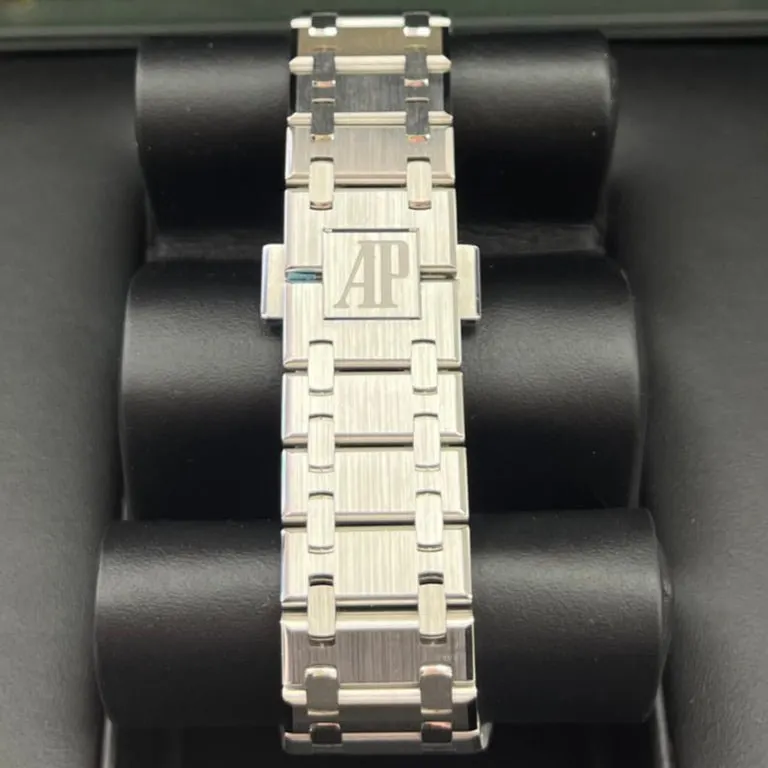 Audemars Piguet Royal Oak 41mm MultiColor Never worn - Model View