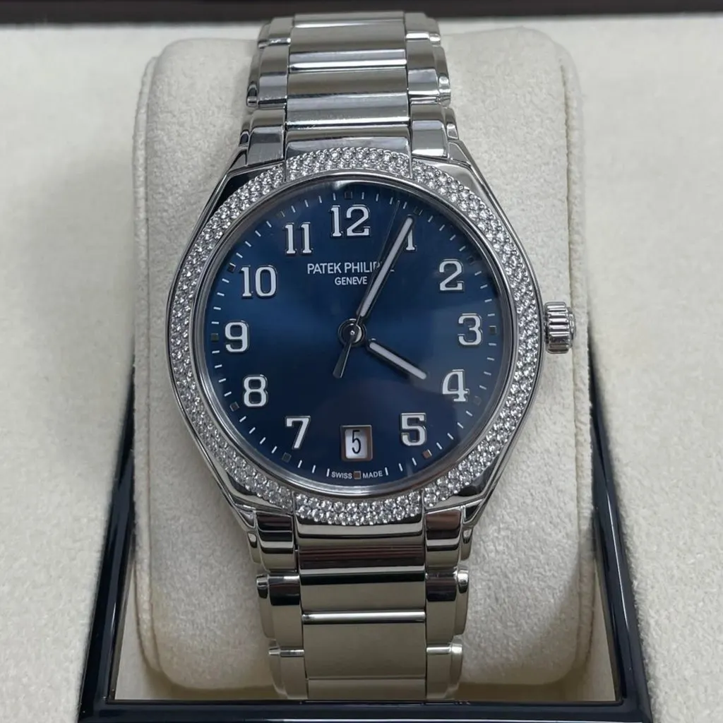 Patek Philippe Twenty~4 36mm Blue Never worn - Inside View