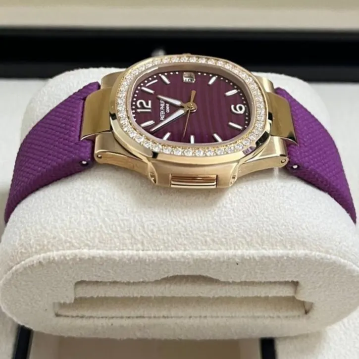 Patek Philippe Nautilus 32mm Pink Never worn - Back View