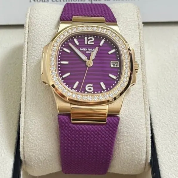 Patek Philippe Nautilus 32mm Pink Never worn - Inside View