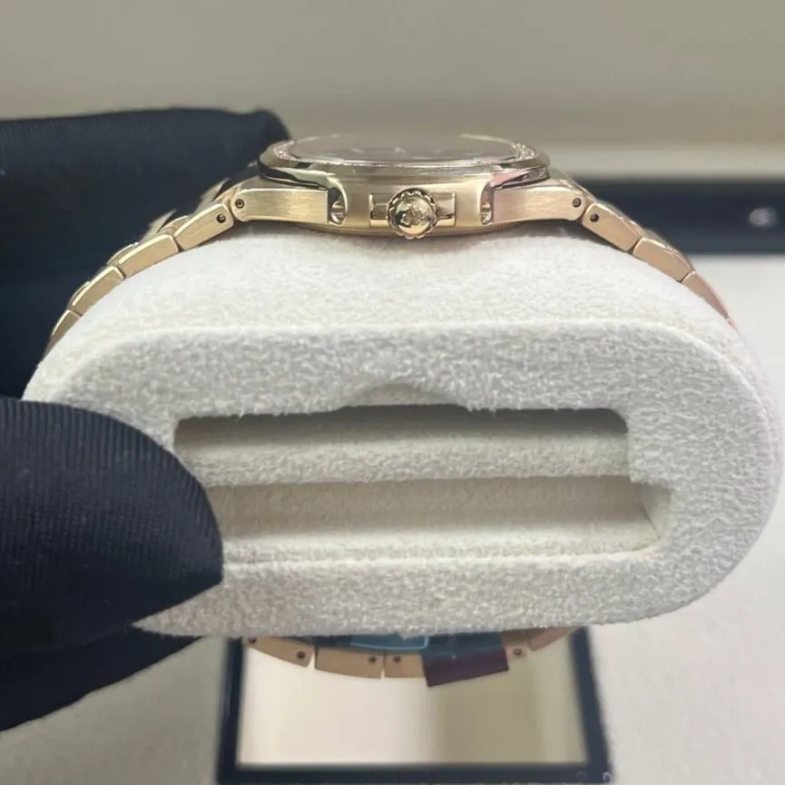 Patek Philippe Nautilus 32mm Pink Never worn - Inside View
