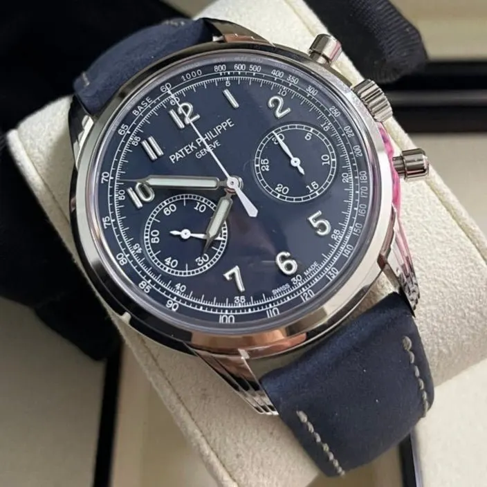Patek Philippe Complications 41mm White Never worn - Box View