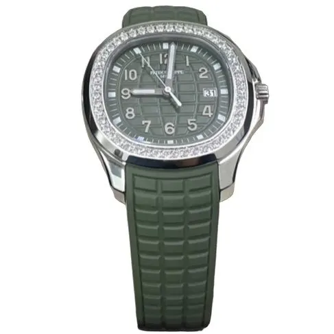 Patek Philippe Aquanaut 39mm MultiColor Never worn - Front View