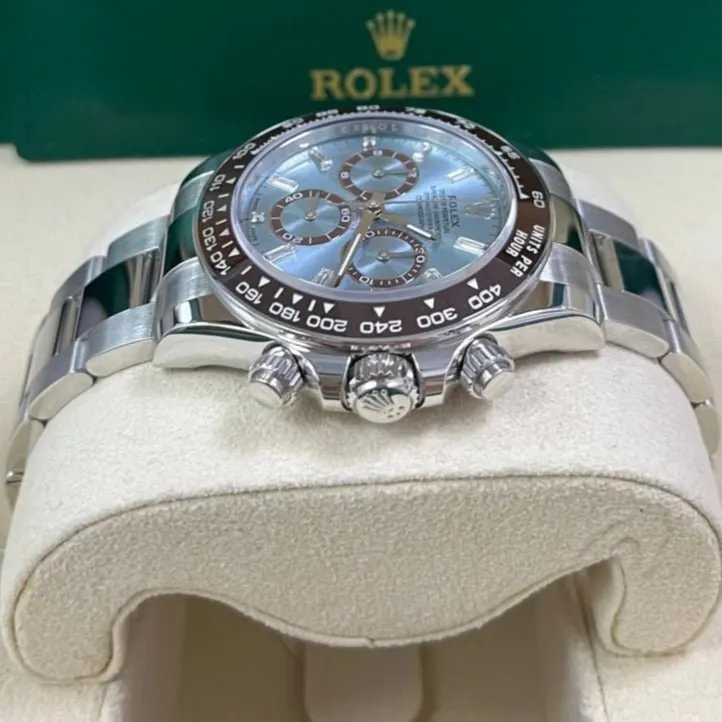 Rolex Daytona 40mm Blue Never worn - Inside View