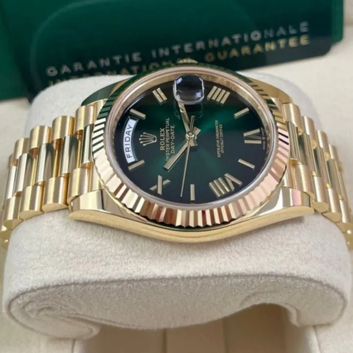 Rolex Day-Date 40 Green Never worn - Box View