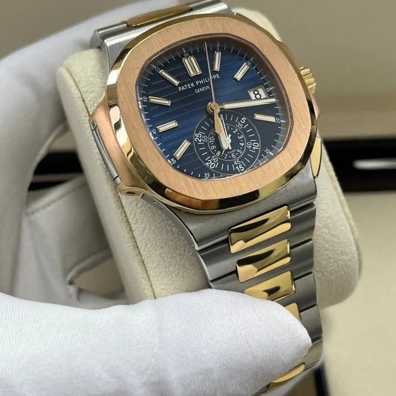 Patek Philippe Nautilus 40mm Blue Never worn - Box View