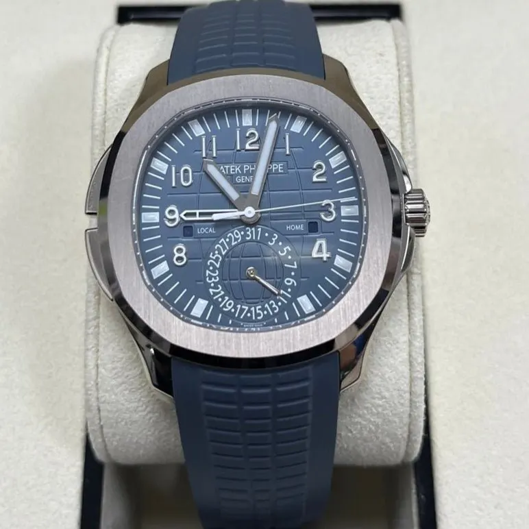 Patek Philippe Aquanaut 41mm MultiColor Never worn - Inside View