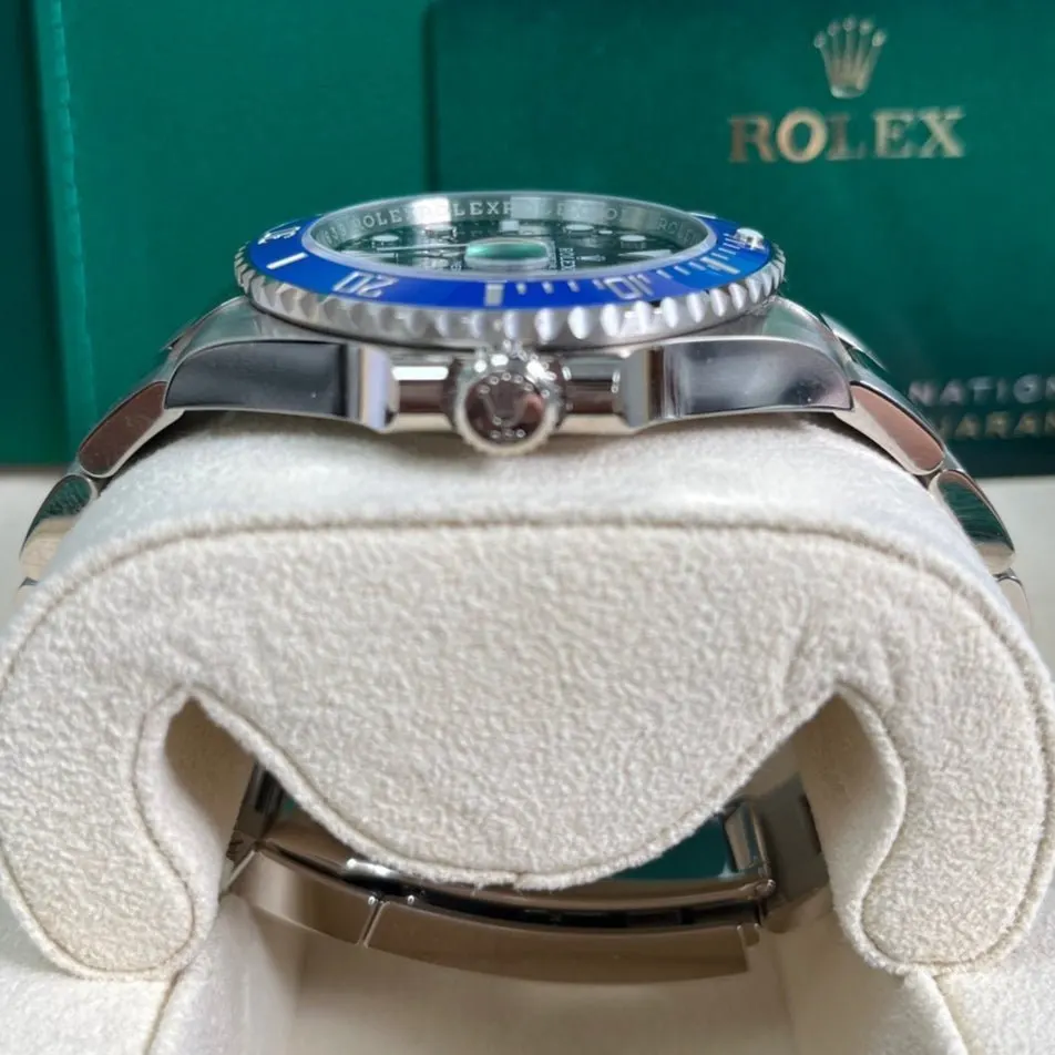 Rolex White Gold Submariner Date Watch - The Blueberry - Blue Bezel - Black Dial 41mm Blue Never worn - Box View
