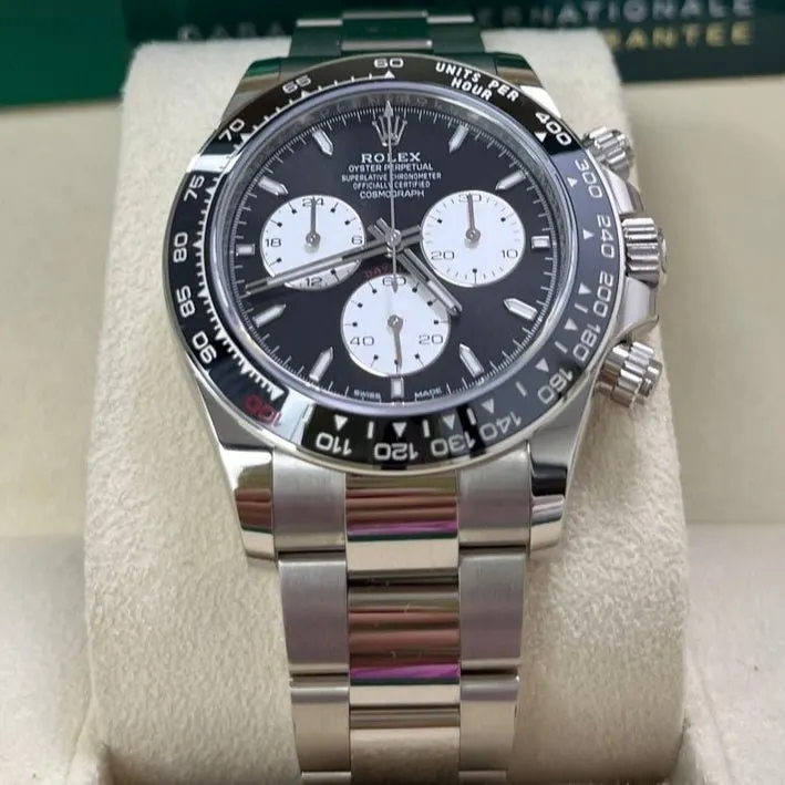 Rolex Daytona 40mm White Never worn - Back View