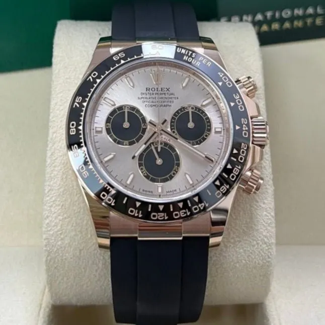 Rolex Daytona 40mm Black Never worn - Back View