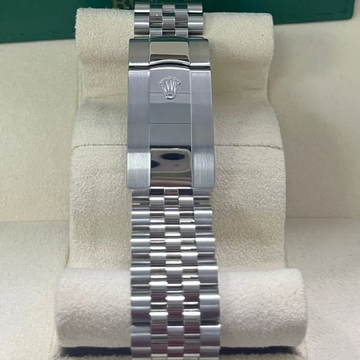 Rolex Sky-Dweller 42mm Blue Never worn - Model View