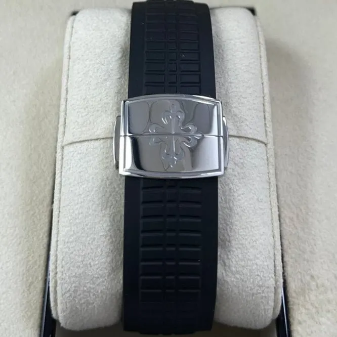 Patek Philippe Aquanaut 41mm MultiColor Never worn - Inside View