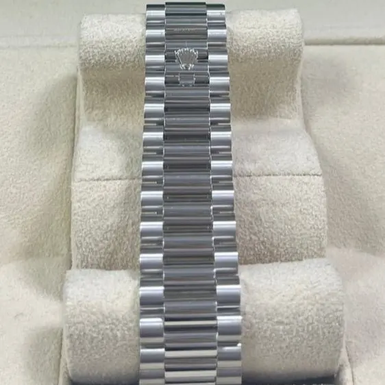 Rolex Day-Date 40 Blue Never worn - Box View
