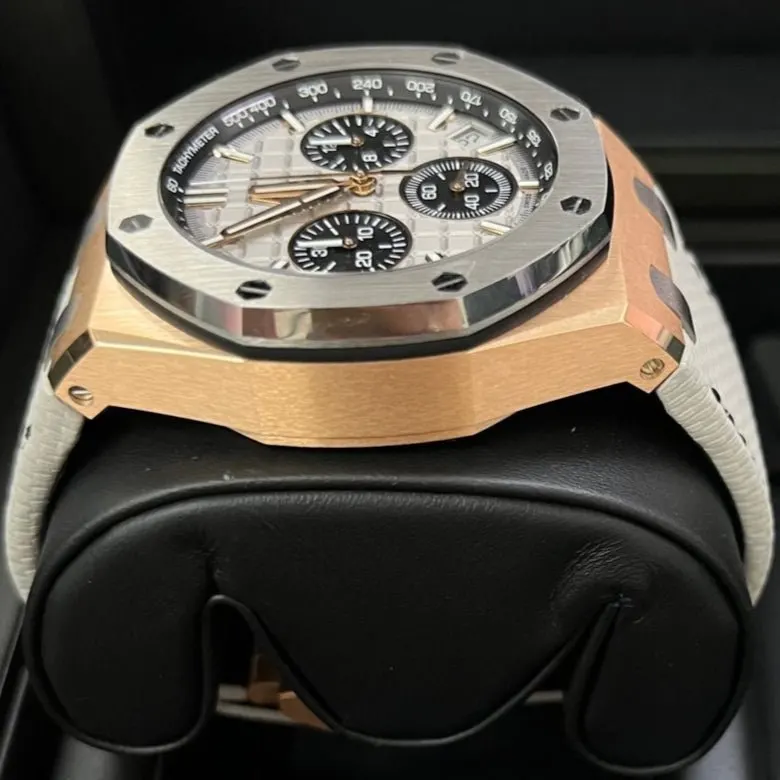Audemars Piguet Royal Oak Offshore 43mm Pink Never worn - Back View