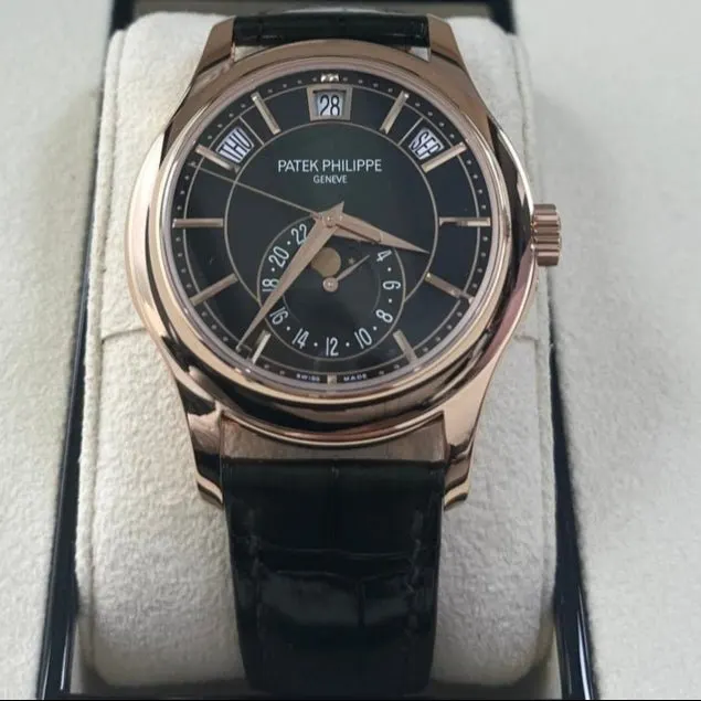 Patek Philippe Annual Calendar Green Dial Annual Calendar 5205R - COMPLICATIONS SELF-WINDING Rose Gold 40mm Pink Never worn - Back View