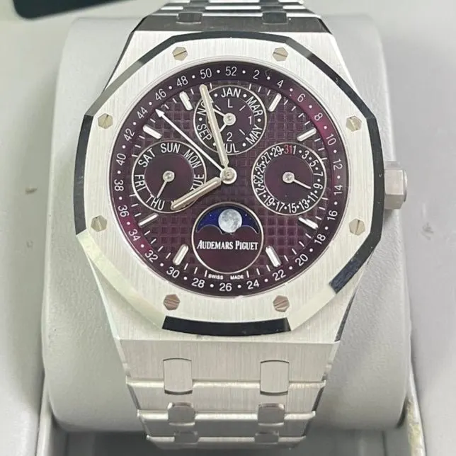 Audemars Piguet Royal Oak Perpetual Calendar 41mm Red Never worn - Model View