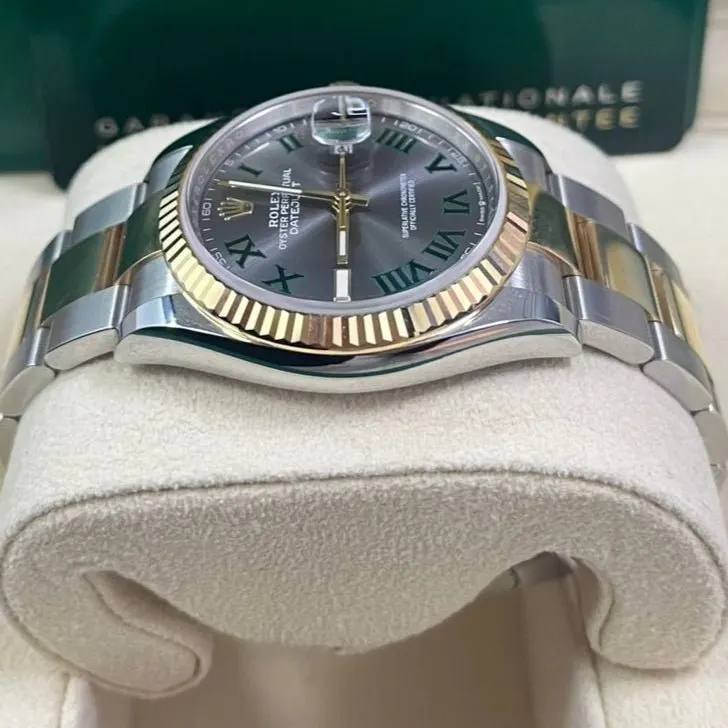 Rolex Datejust 36 Gold Never worn - Back View