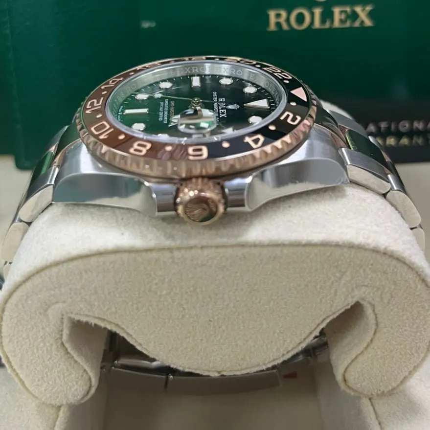 Rolex GMT-Master II 40mm Pink Never worn - Inside View