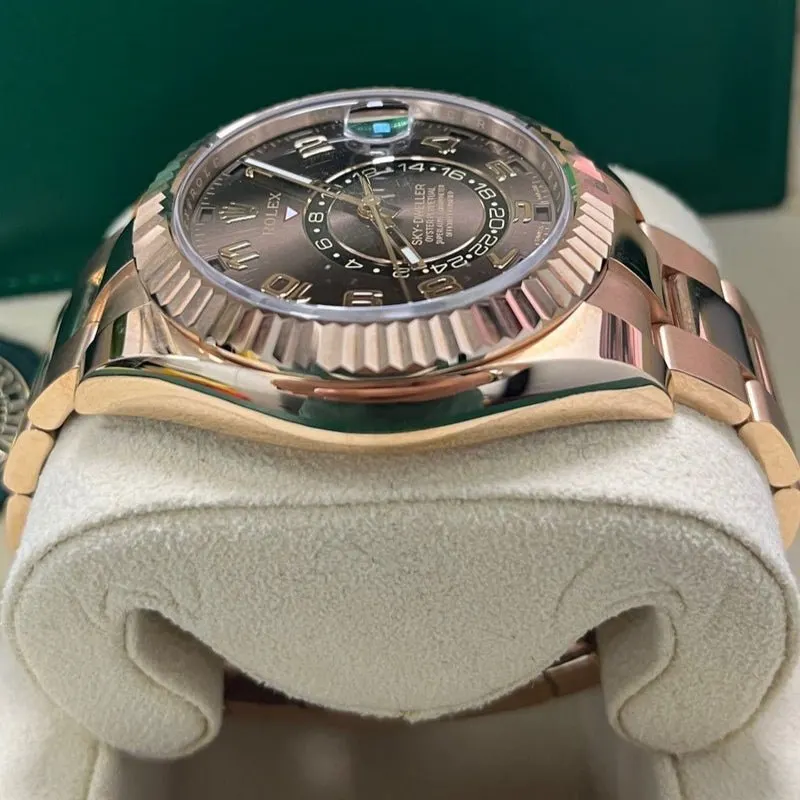 Rolex Sky-Dweller 42mm Pink Never worn - Back View