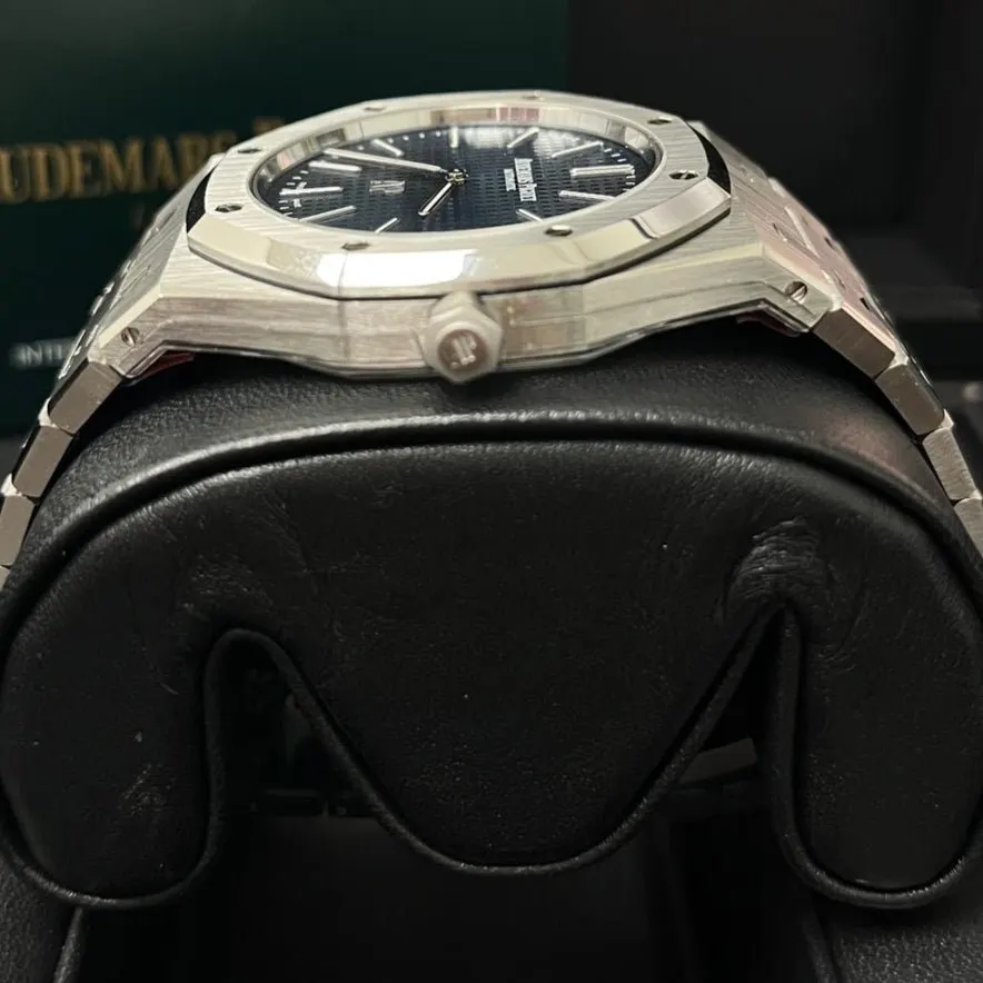 Audemars Piguet Royal Oak 39mm Blue Never worn - Back View