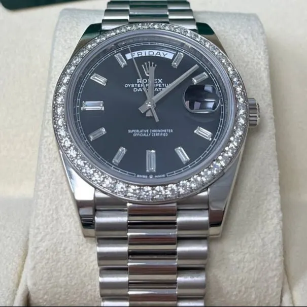 Rolex Day-Date 40 Silver Never worn - Back View