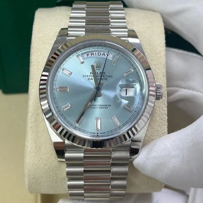 Rolex Day-Date 40 Blue Never worn - Inside View