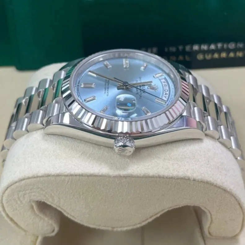 Rolex Day-Date 40 Blue Never worn - Box View