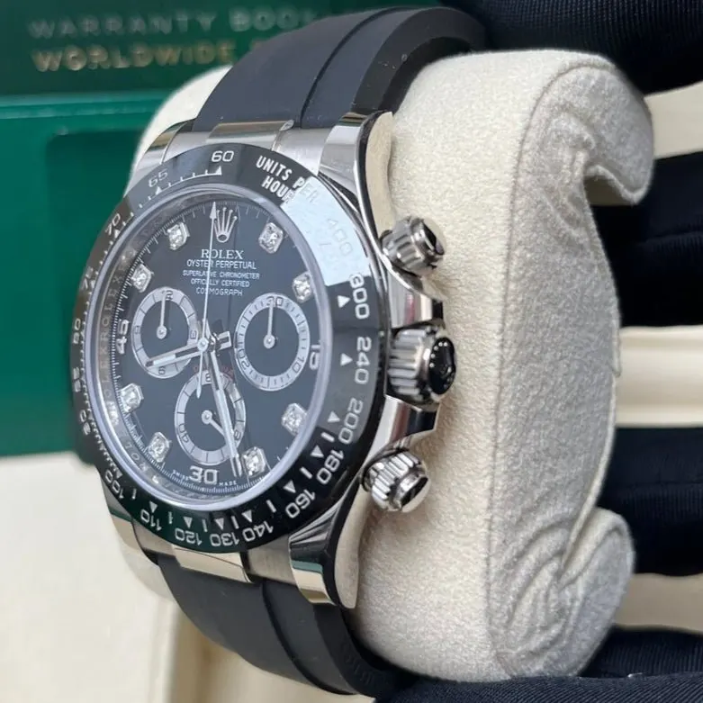 Rolex Daytona 40mm Silver Never worn - Box View