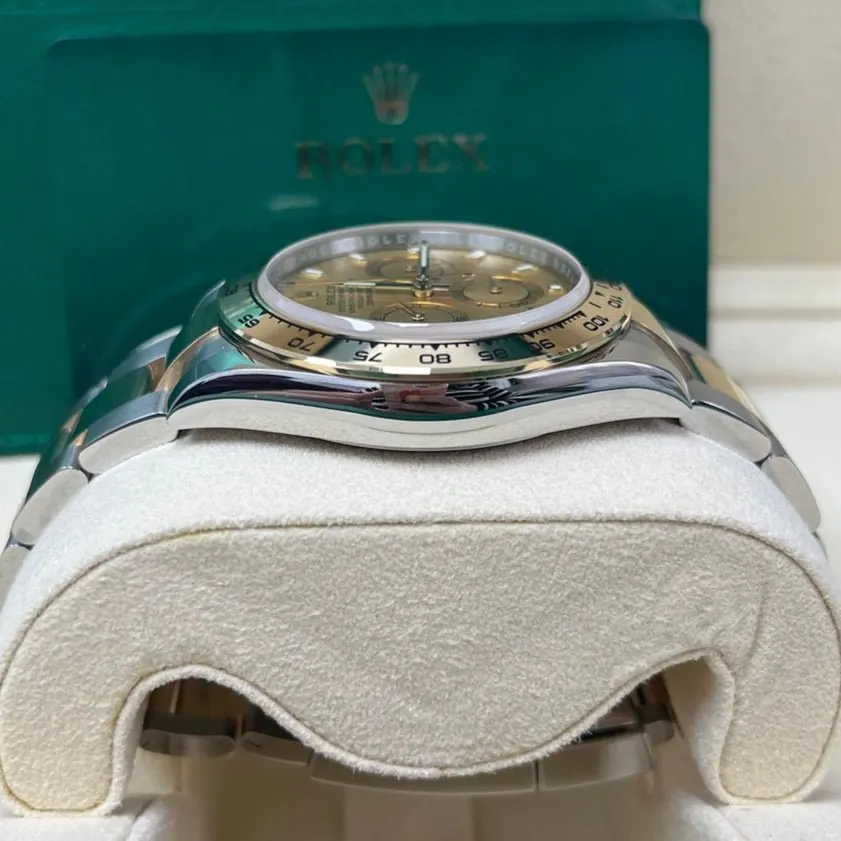 Rolex Daytona 40mm Gold Never worn - Inside View
