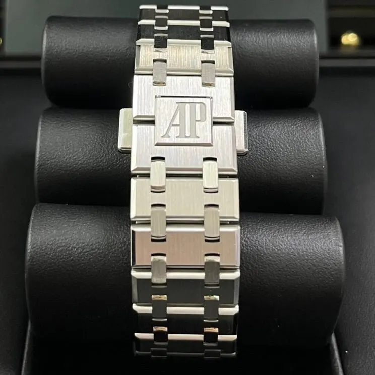 Audemars Piguet Royal Oak Chronograph 38mm MultiColor Never worn - Box View